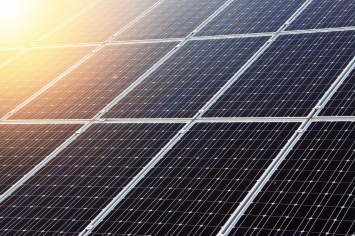 L'impianto fotovoltaico e il solare termico, sfruttano l'energia solare per la produzione di elettricità ed acqua calda
